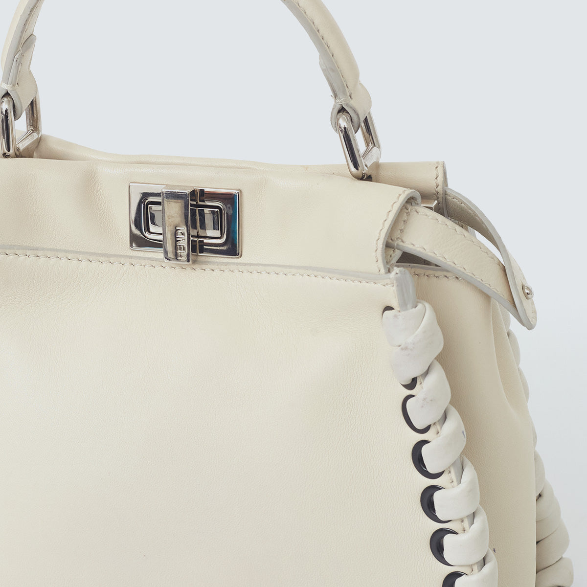 Bolsa Fendi Peekaboo Off White