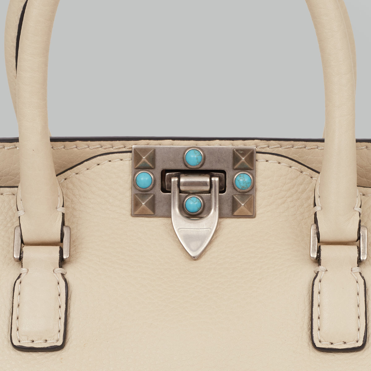 Bolsa Valentino Rockstud Grainy Small Off White