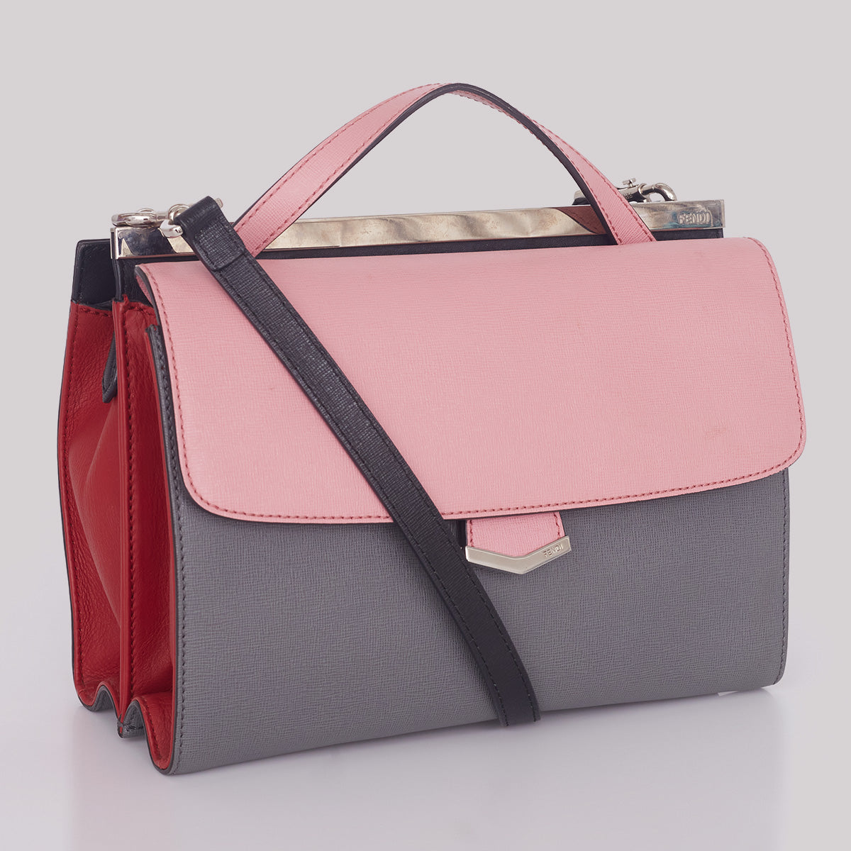 Bolsa Fendi Demi Jour Cinza e Rosa