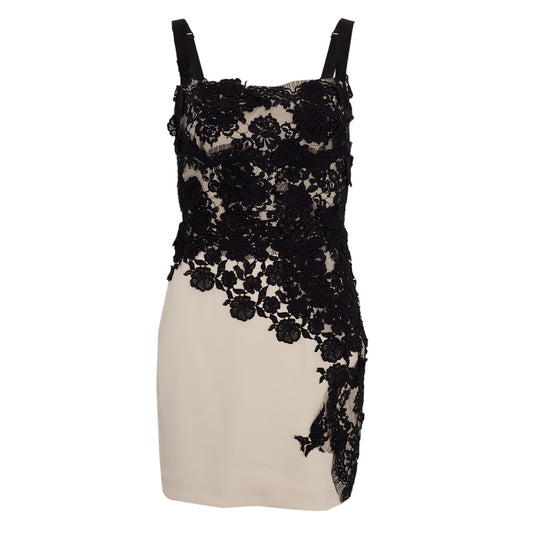 Vestido Dolce & Gabanna Bege com Renda Tam. 36 Br