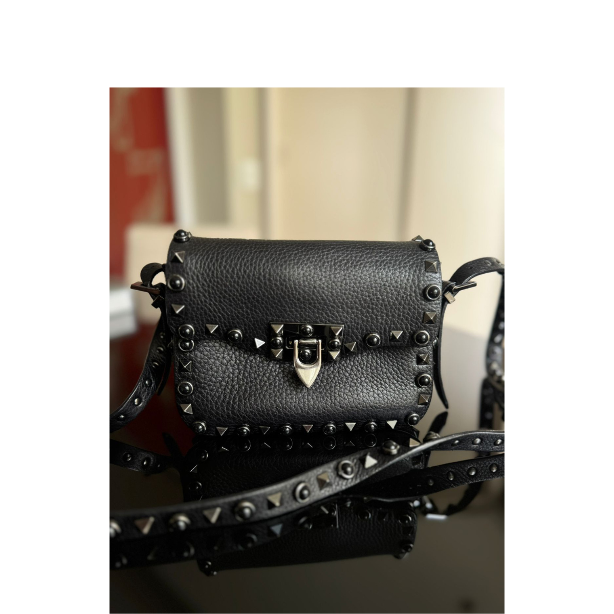 Bolsa Valentino Rolling Rockstud Preta