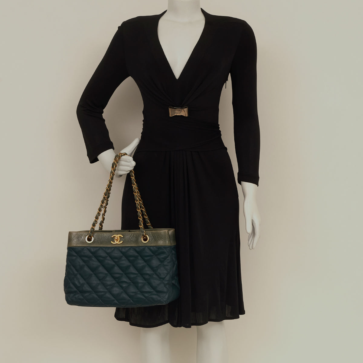 Bolsa Chanel Soft Elegance Tote Verde Escuro