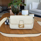 Bolsa Fendi Baguette Off White