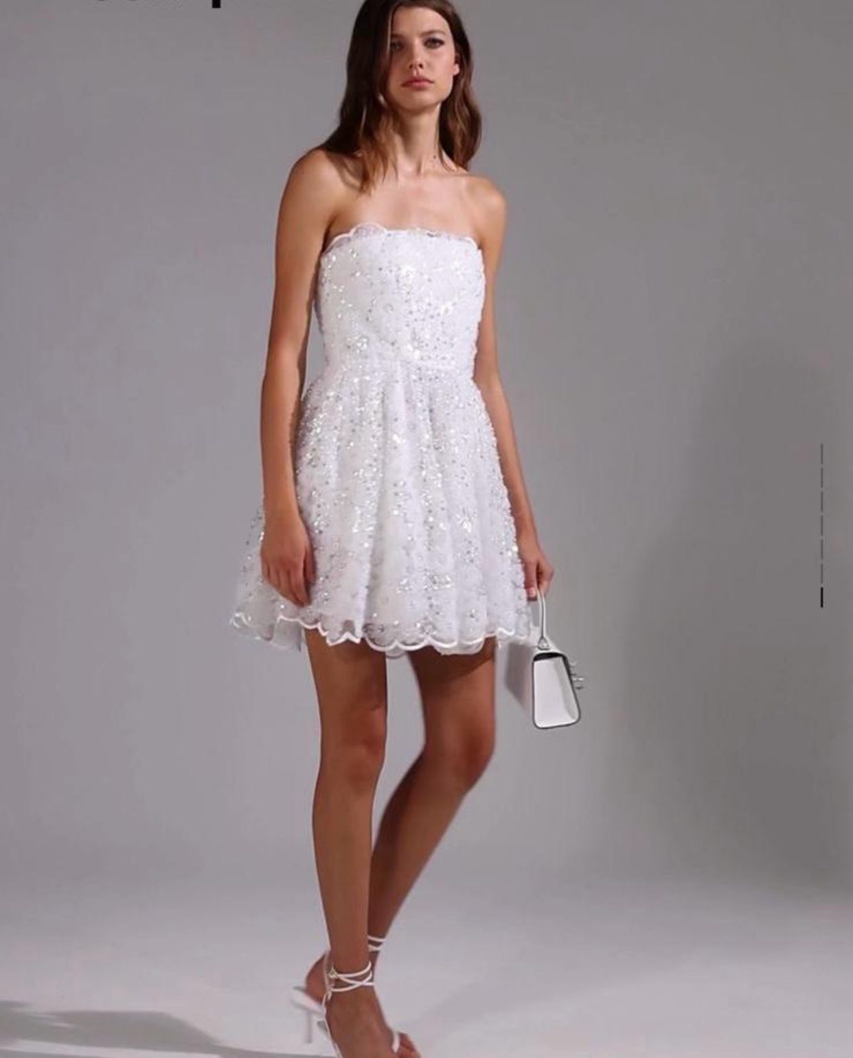 ⁠Vestido Self Portrait Branco Bordado com Flores Tam. 36 Br