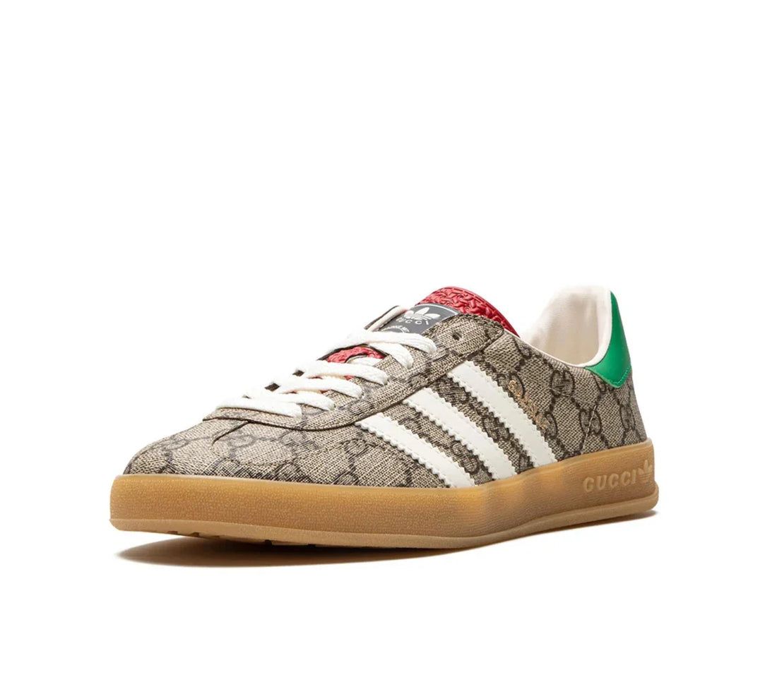 Tênis Adidas x Gucci Gazelle Beige GG Monogram Tam. 35,5 Br