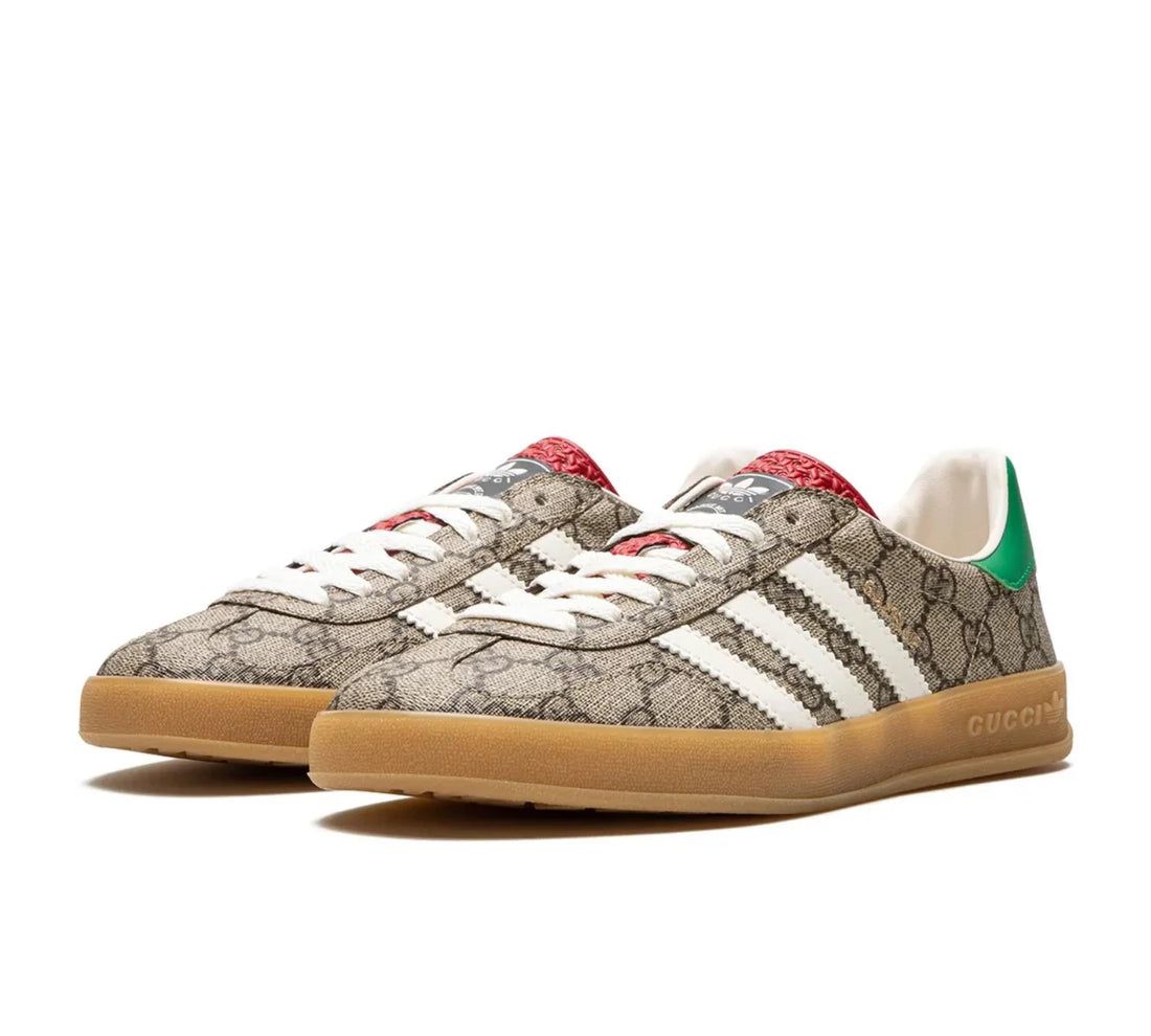 Tênis Adidas x Gucci Gazelle Beige GG Monogram Tam. 35,5 Br