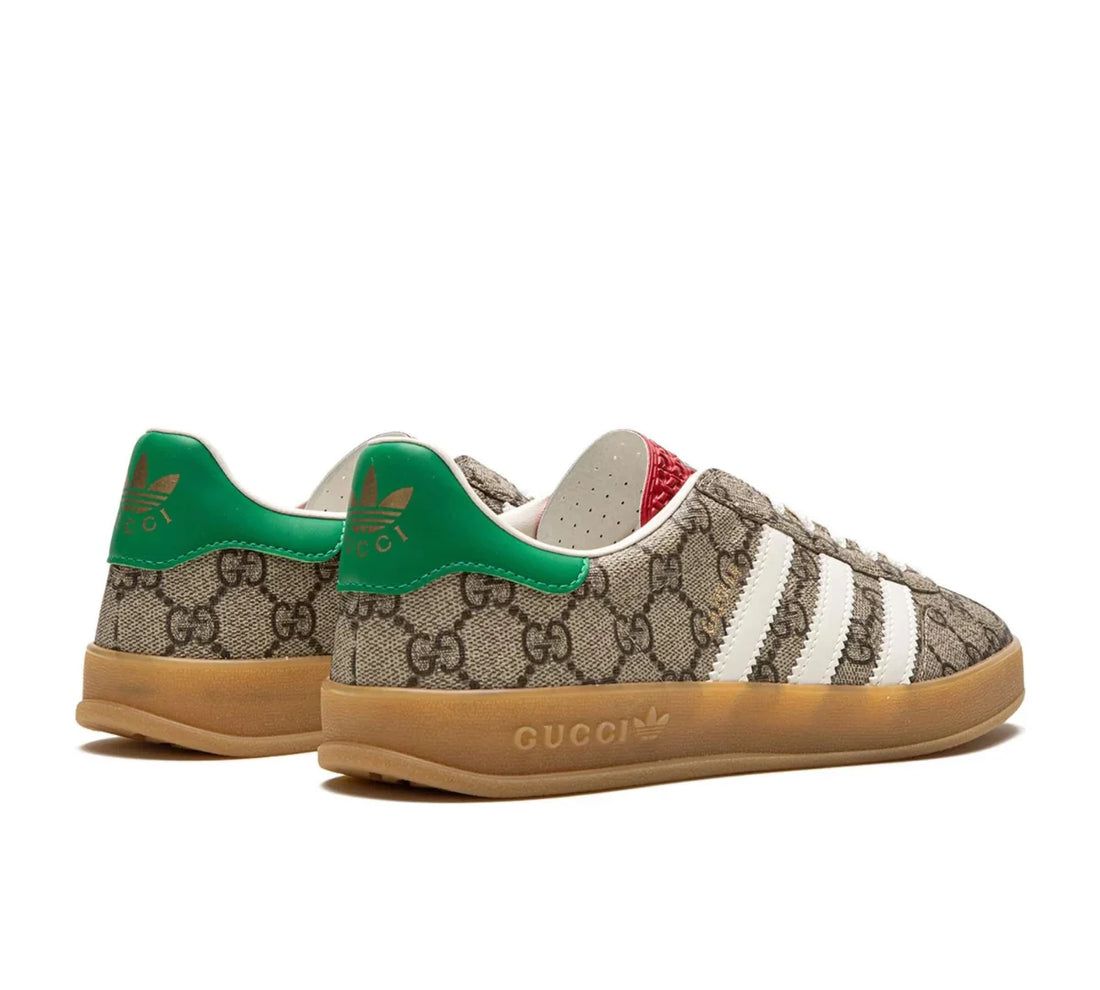 Tênis Adidas x Gucci Gazelle Beige GG Monogram Tam. 35,5 Br