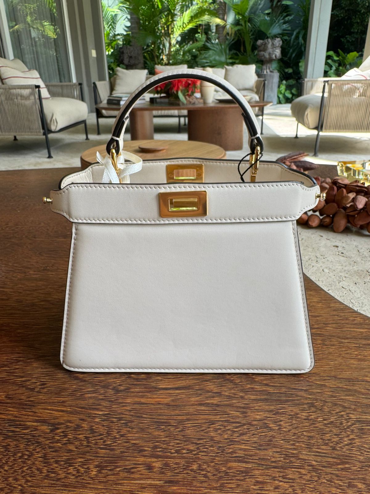 Bolsa Fendi Peekaboo Bordada Small