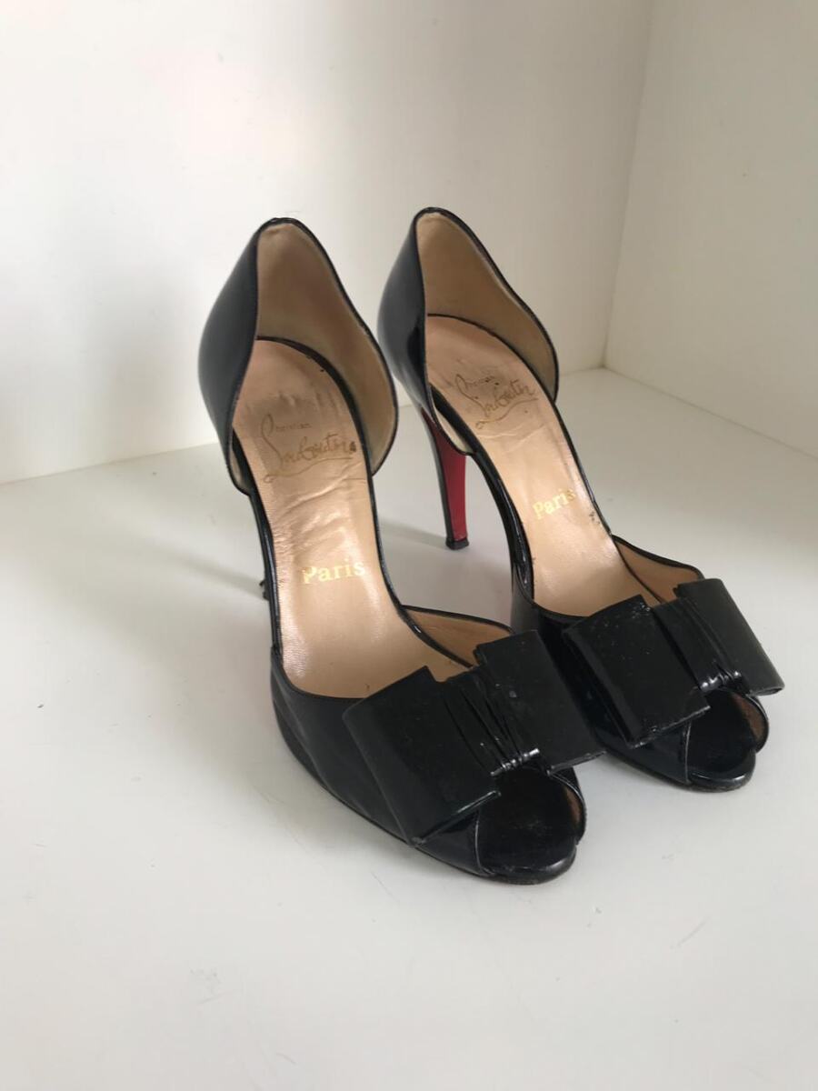 Sandália Louboutin, sola 37,5