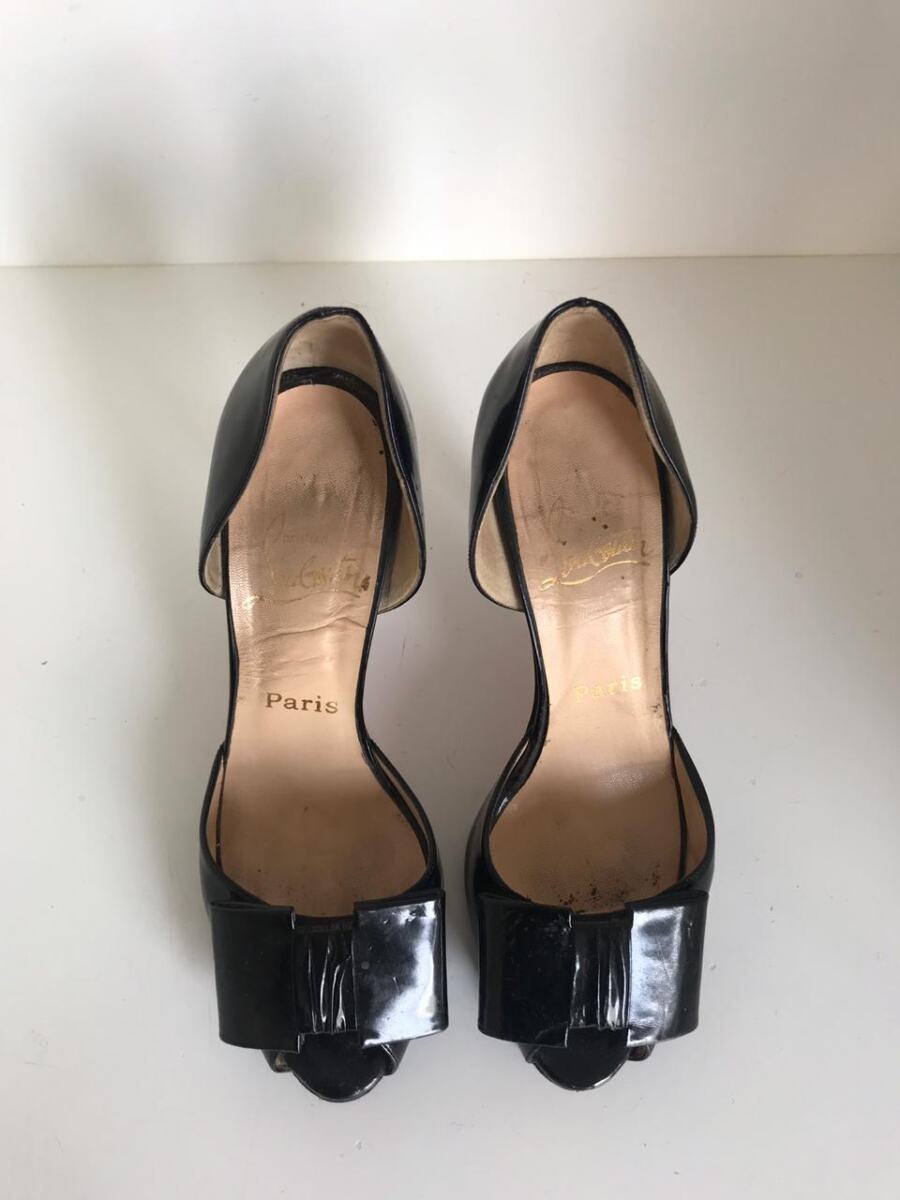 Sandália Louboutin, sola 37,5