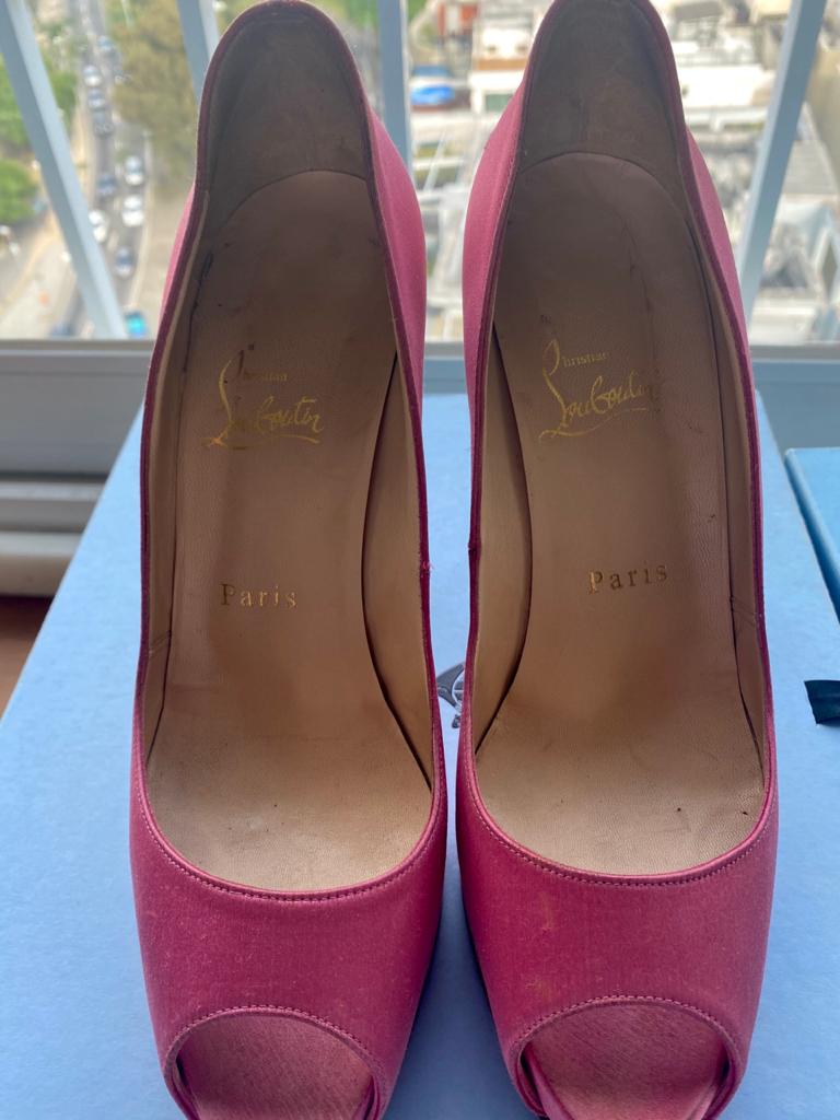 Sapato Louboutin Rosa Tam. 38