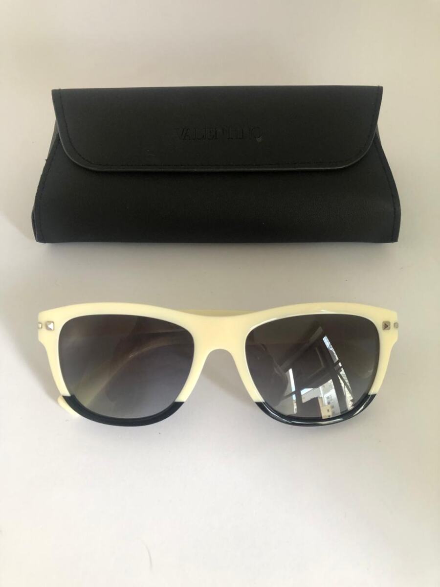 Oculos Valentino creme